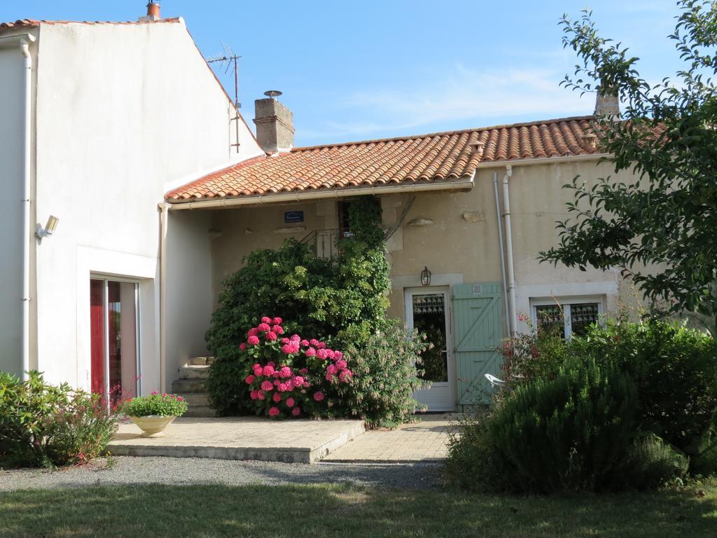 Bed and Breakfast L'Aubinoise Saint-Aubin-la-Plaine Exteriér fotografie