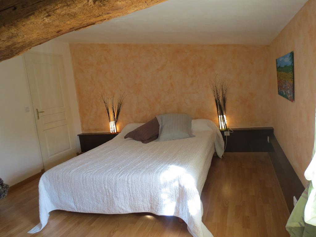 Bed and Breakfast L'Aubinoise Saint-Aubin-la-Plaine Pokoj fotografie