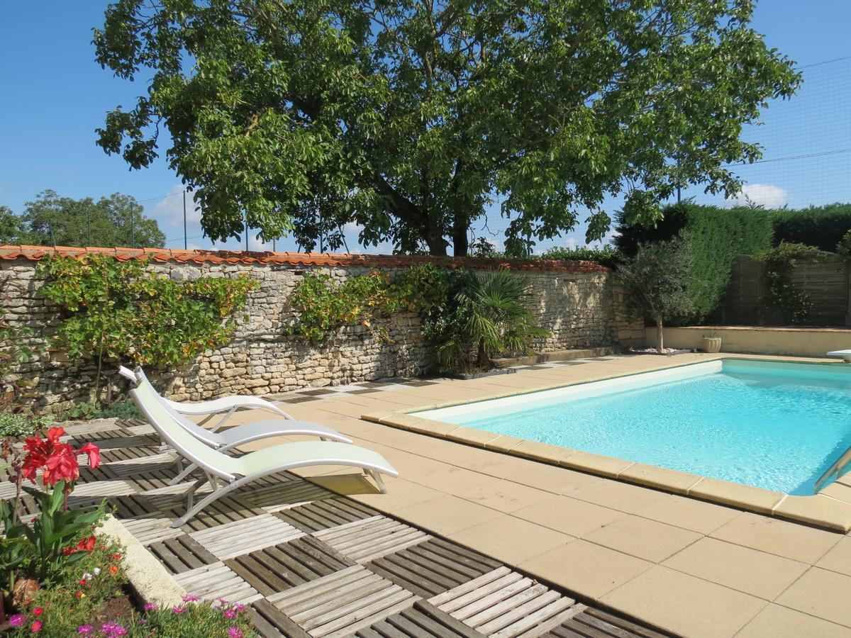Bed and Breakfast L'Aubinoise Saint-Aubin-la-Plaine Exteriér fotografie